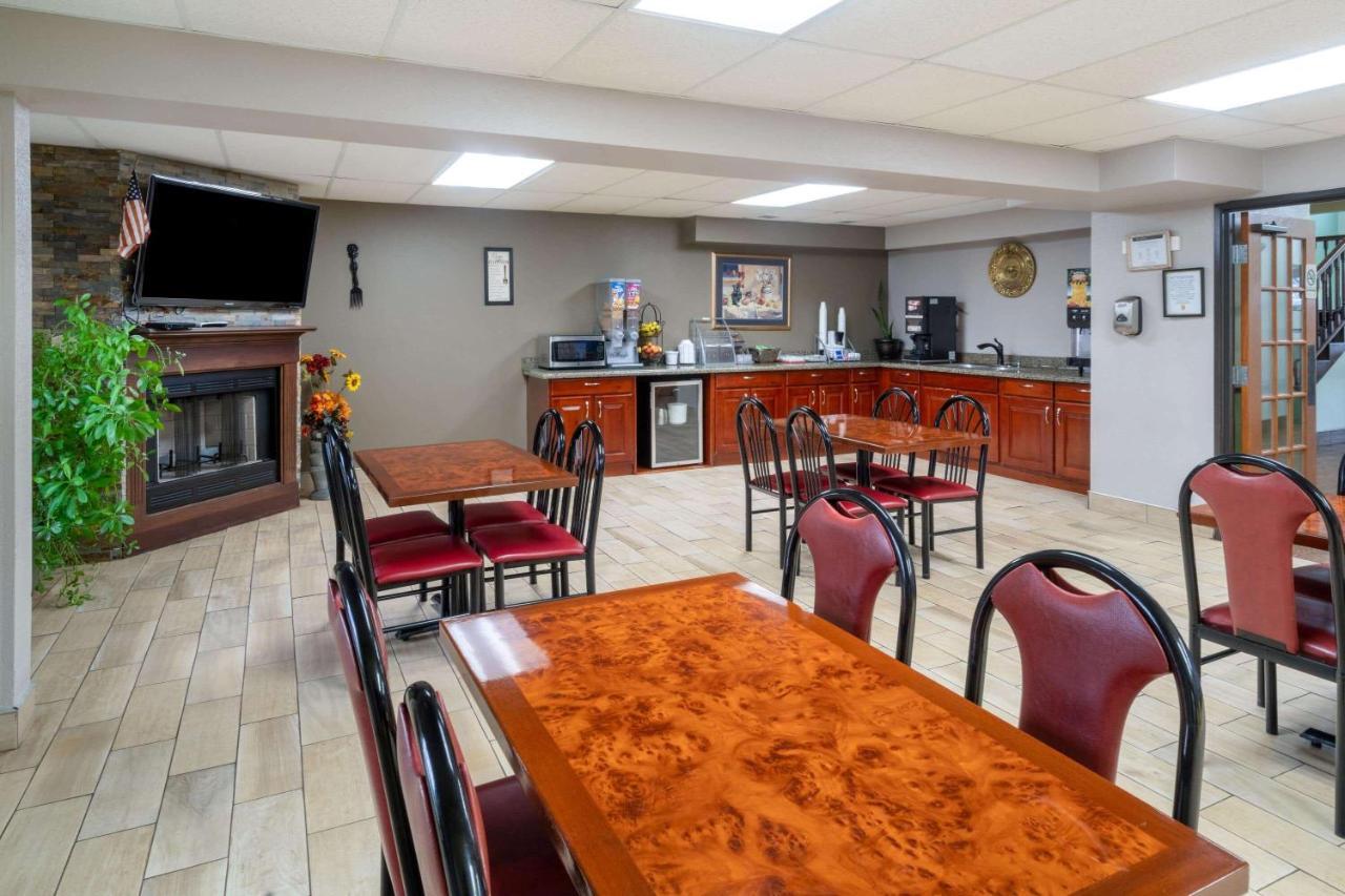 Super 8 By Wyndham Shepherdsville - Louisville South I65 מראה חיצוני תמונה